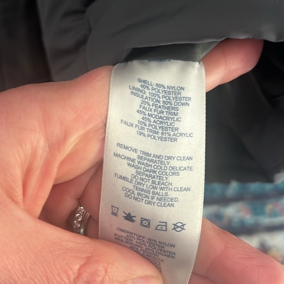 Lands End fur lined down puffer parka jacket - Picture 4 of 5